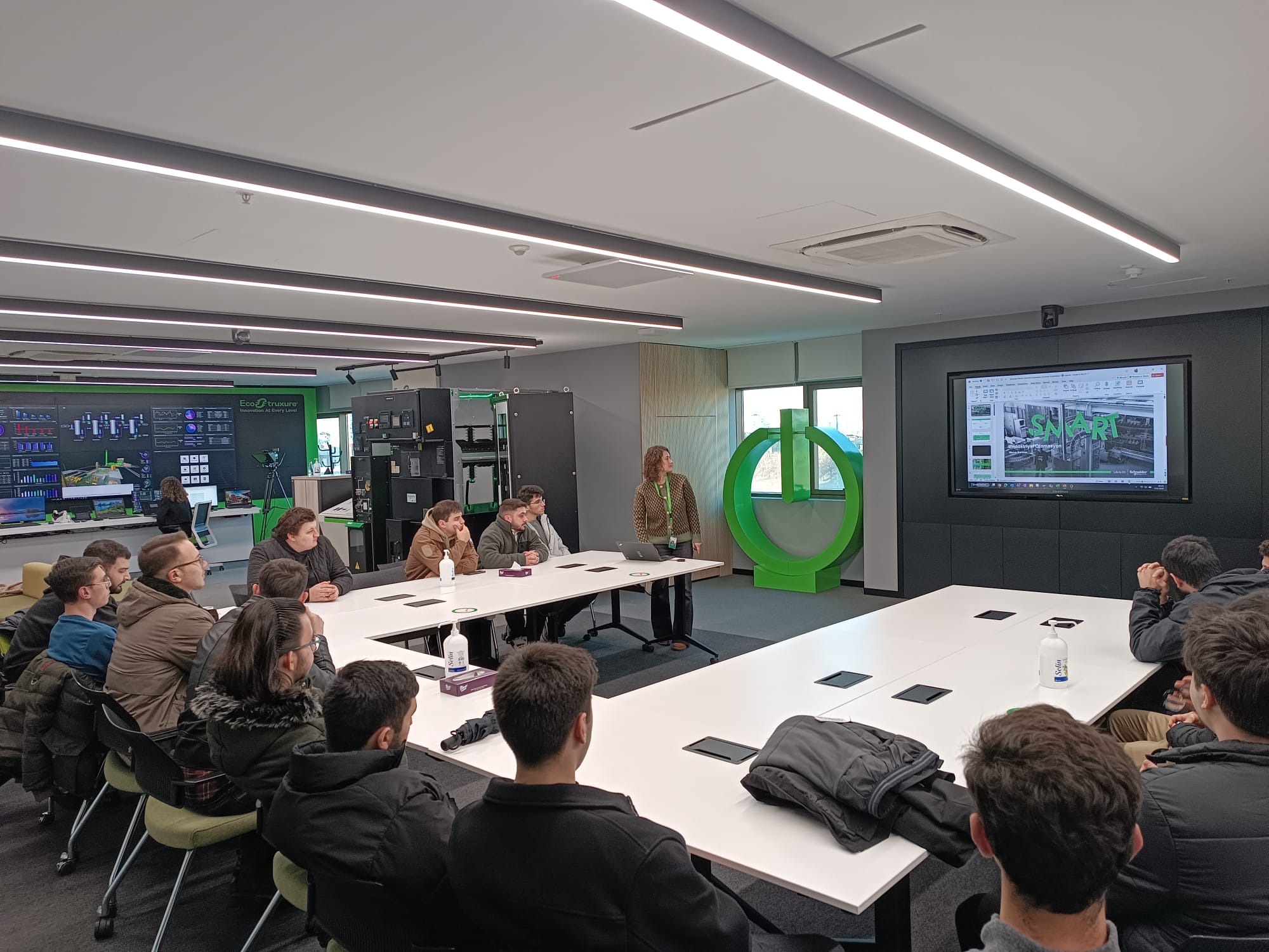 WhatsApp Image 2026-01-09 at 13.52.19.jpeg (304 KB)